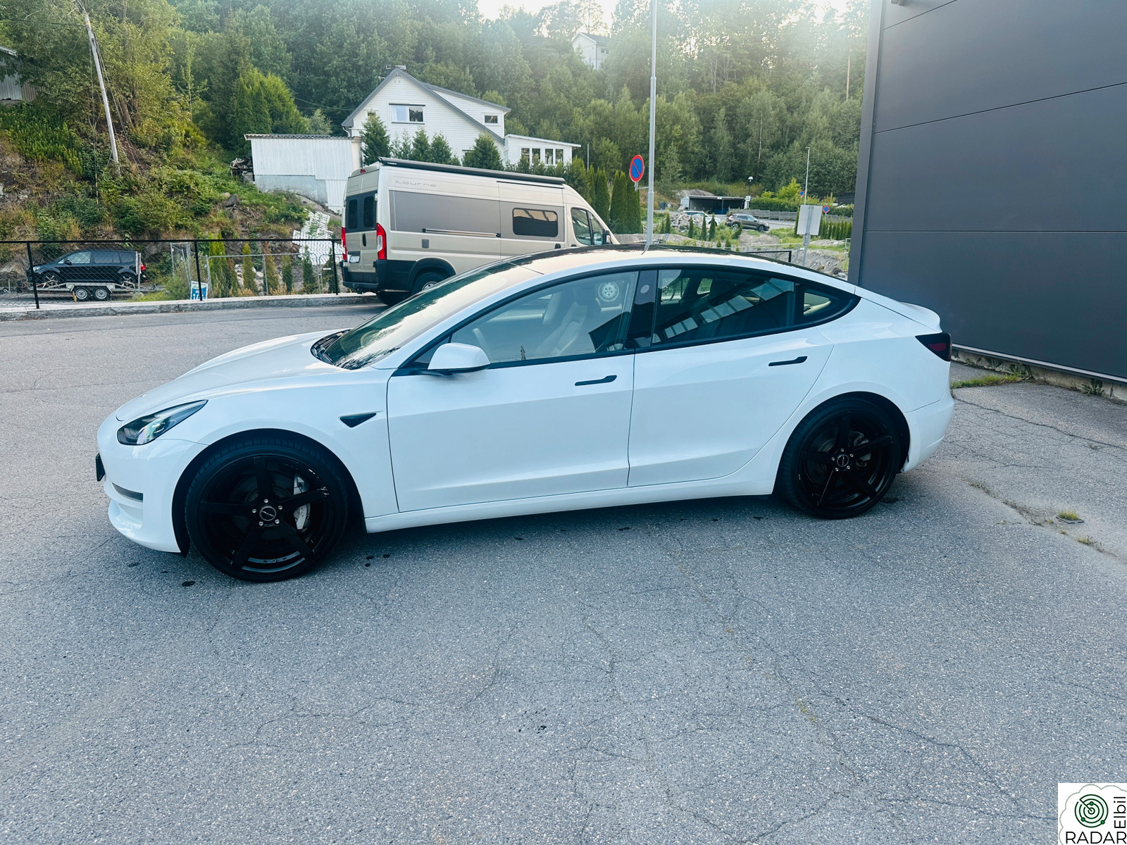 TESLA Model 3 Long Range AWD