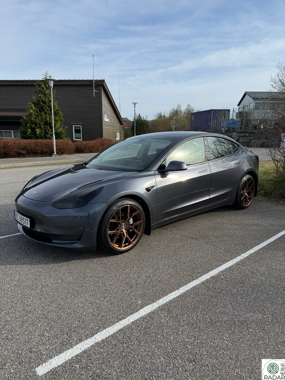 TESLA Model 3 Long Range AWD