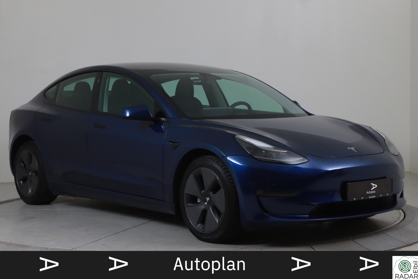 TESLA Model 3 Long Range AWD 640km WLTP/Autopilot/Krok/Varmepumpe/DAB