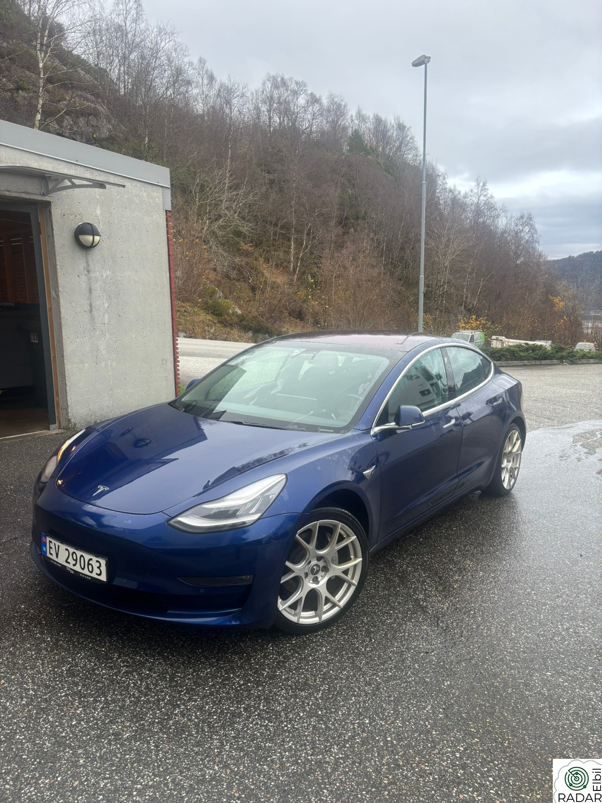 TESLA Model 3 Long Range AWD, autopilot, EU 2027