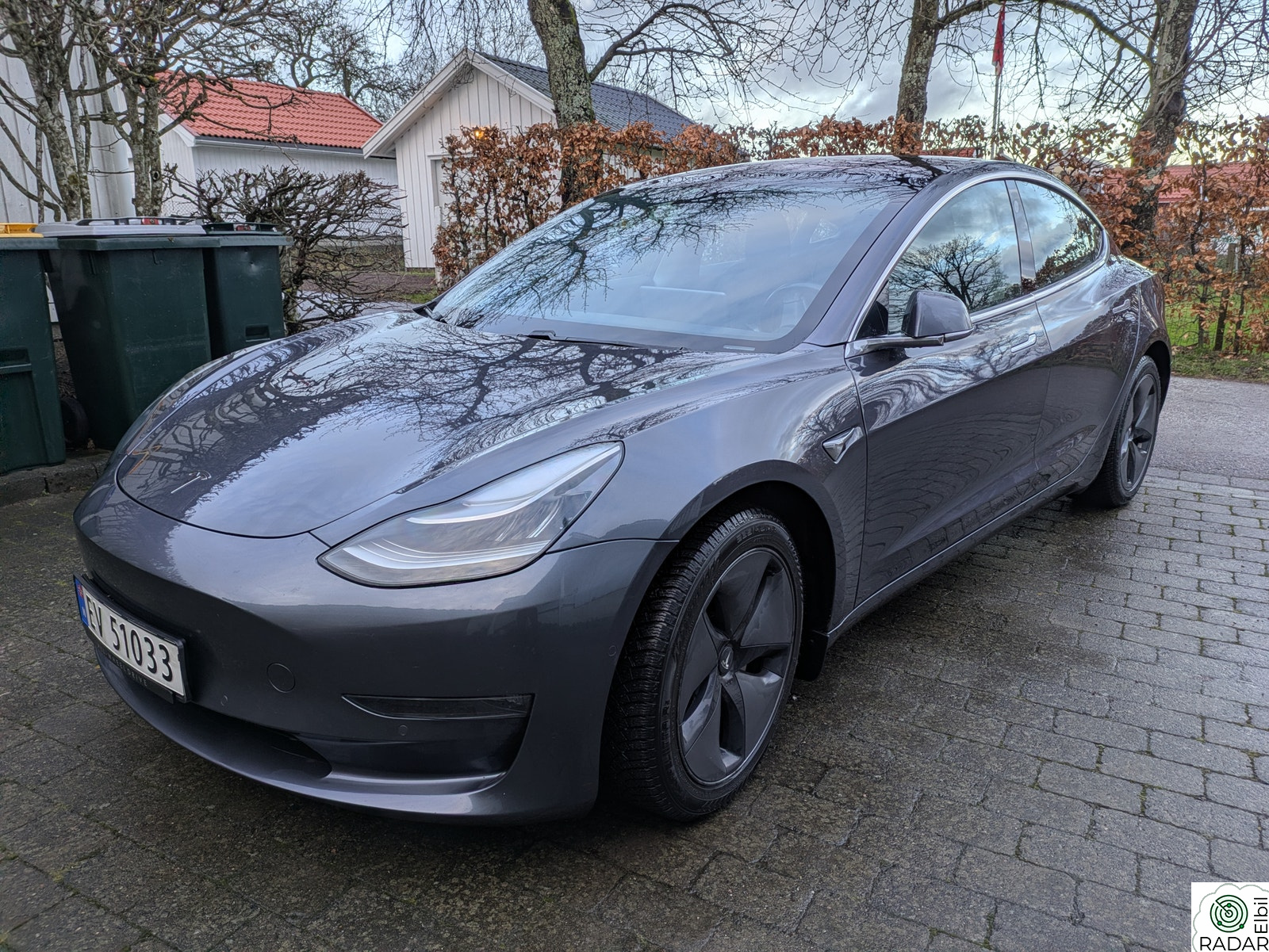 TESLA Model 3 Long Range AWD