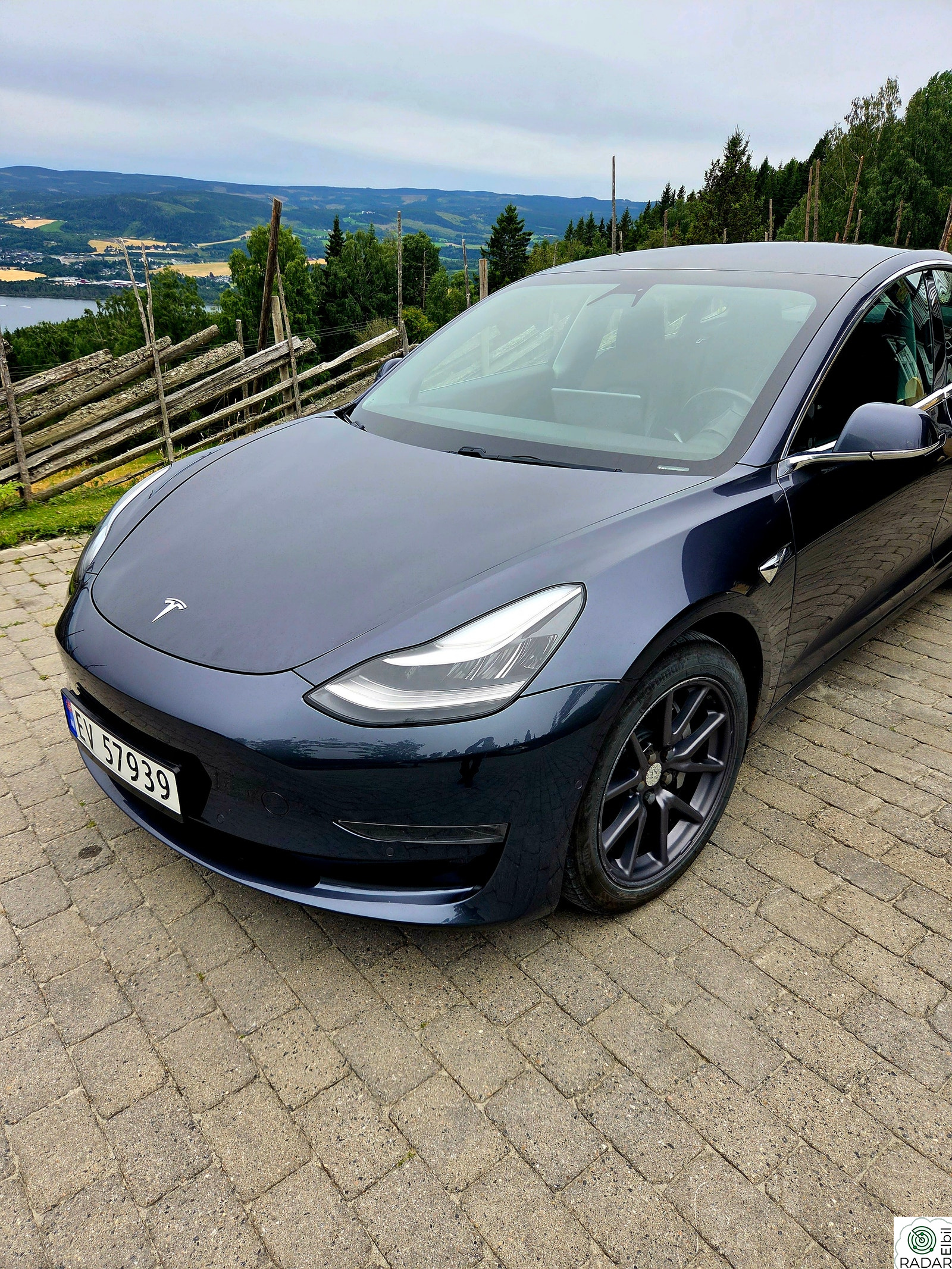 TESLA Model 3 Long Range AWD