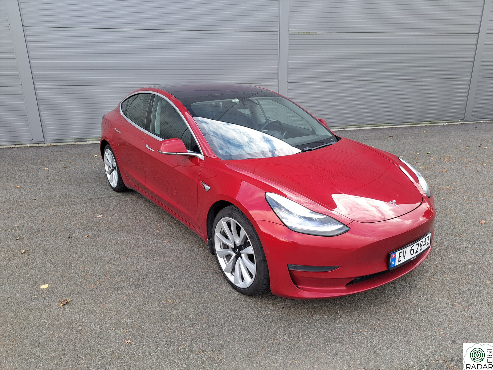 TESLA Model 3 Long Range AWD