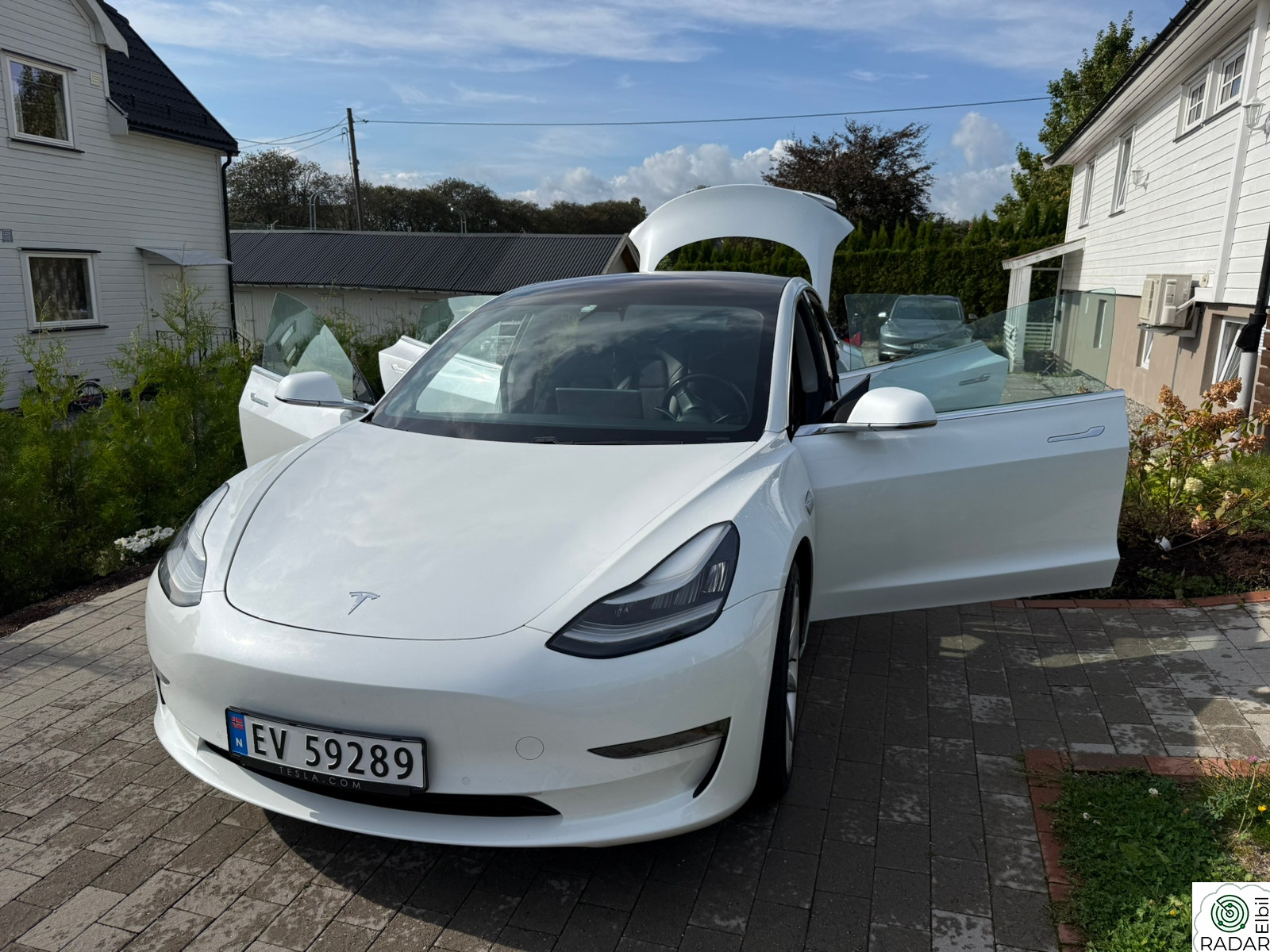 TESLA Model 3 Long Range AWD