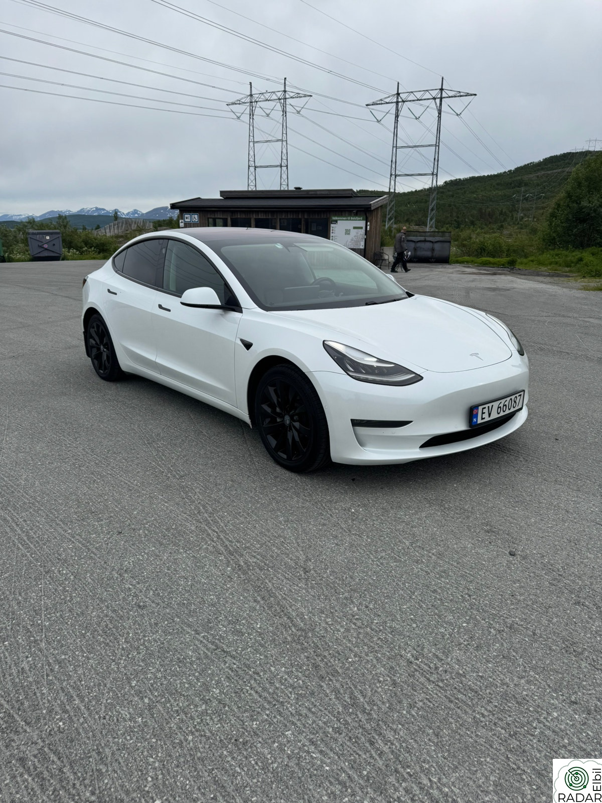 TESLA Model 3 Long Range AWD