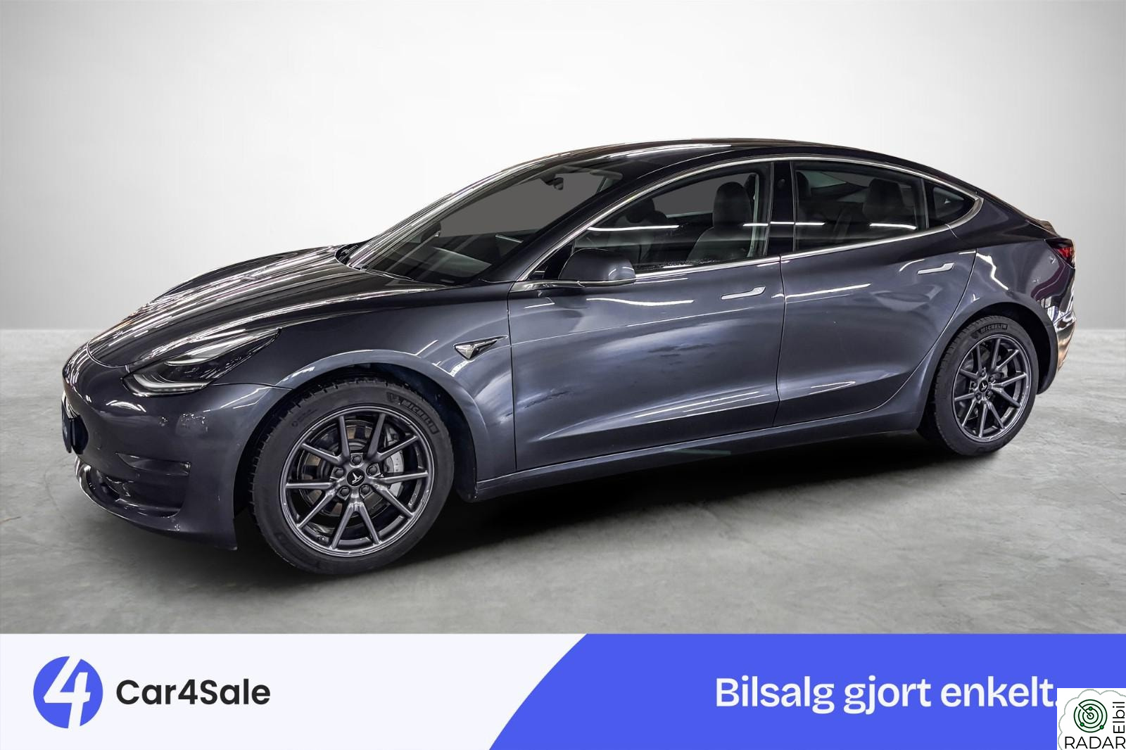 TESLA Model 3 Long Range AWD 560km / Autopilot / 1 Eier / Premium ++