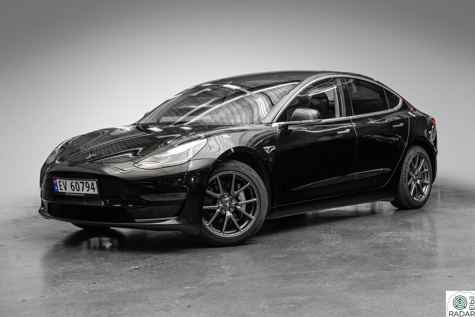 TESLA Model 3 Long Range AWD