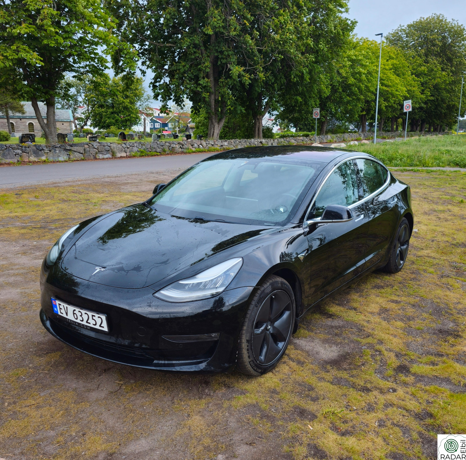 TESLA Model 3 Long Range AWD
