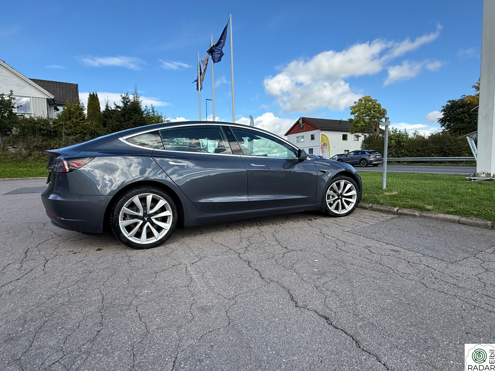 TESLA Model 3 Long Range AWD