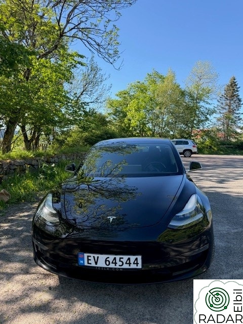 TESLA Model 3 Long Range AWD