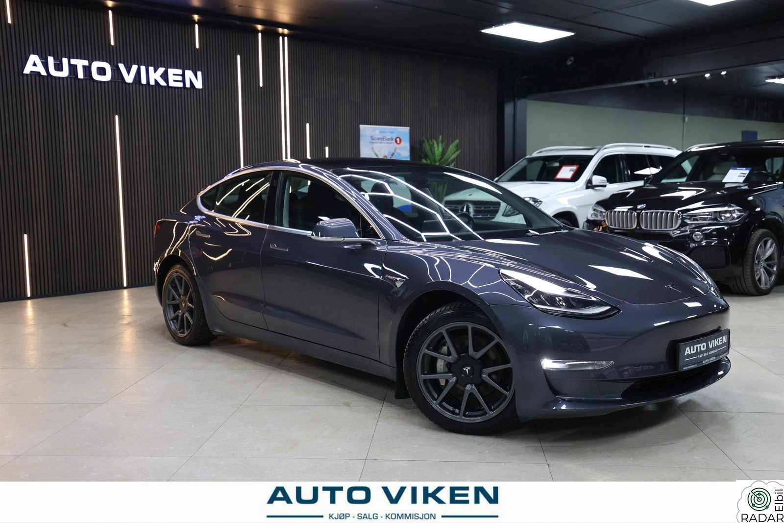 TESLA Model 3 560KM.RV-476HK-LONGRANGE-DUAL MOTOR-4X4-PANO-R.K-A.PILO