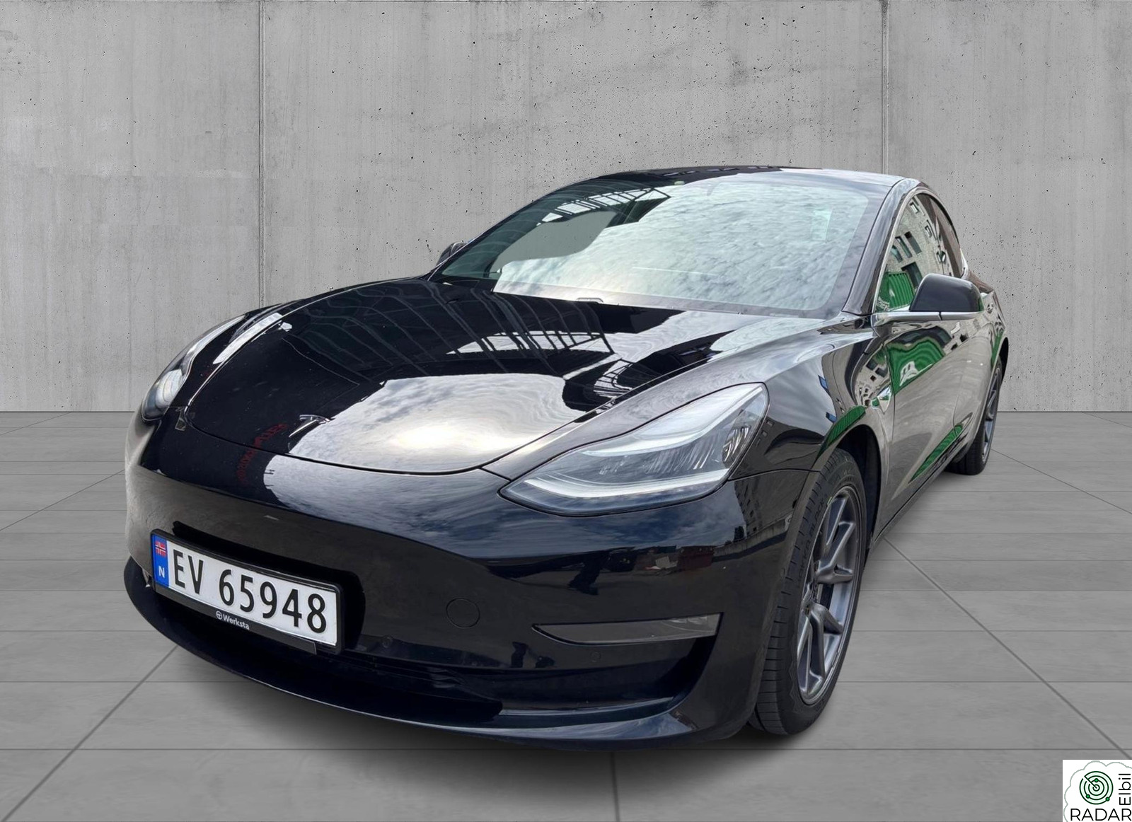 TESLA Model 3 Long Range AWD