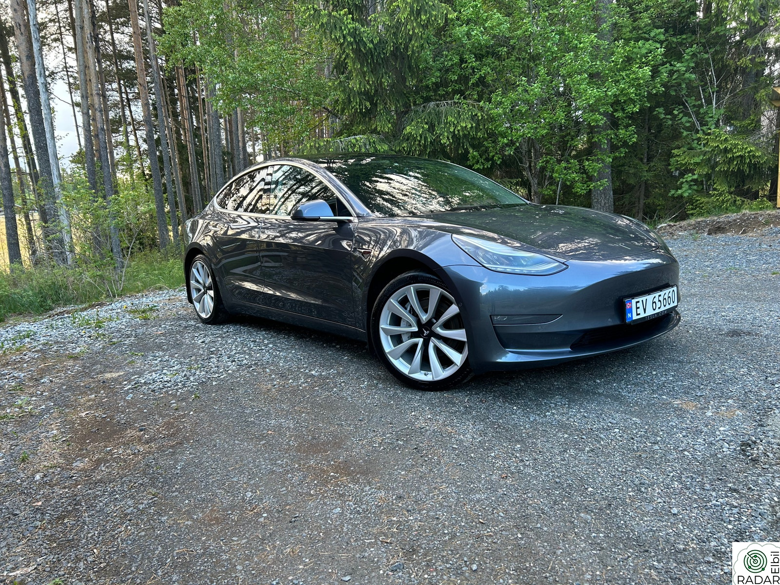 TESLA Model 3 Long Range AWD