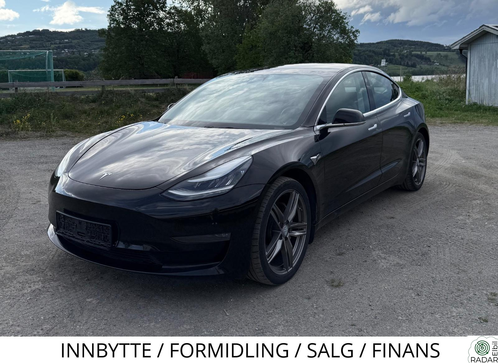 TESLA Model 3 Base performance LR AWD Fsd / Pano / Premium / S+V ++