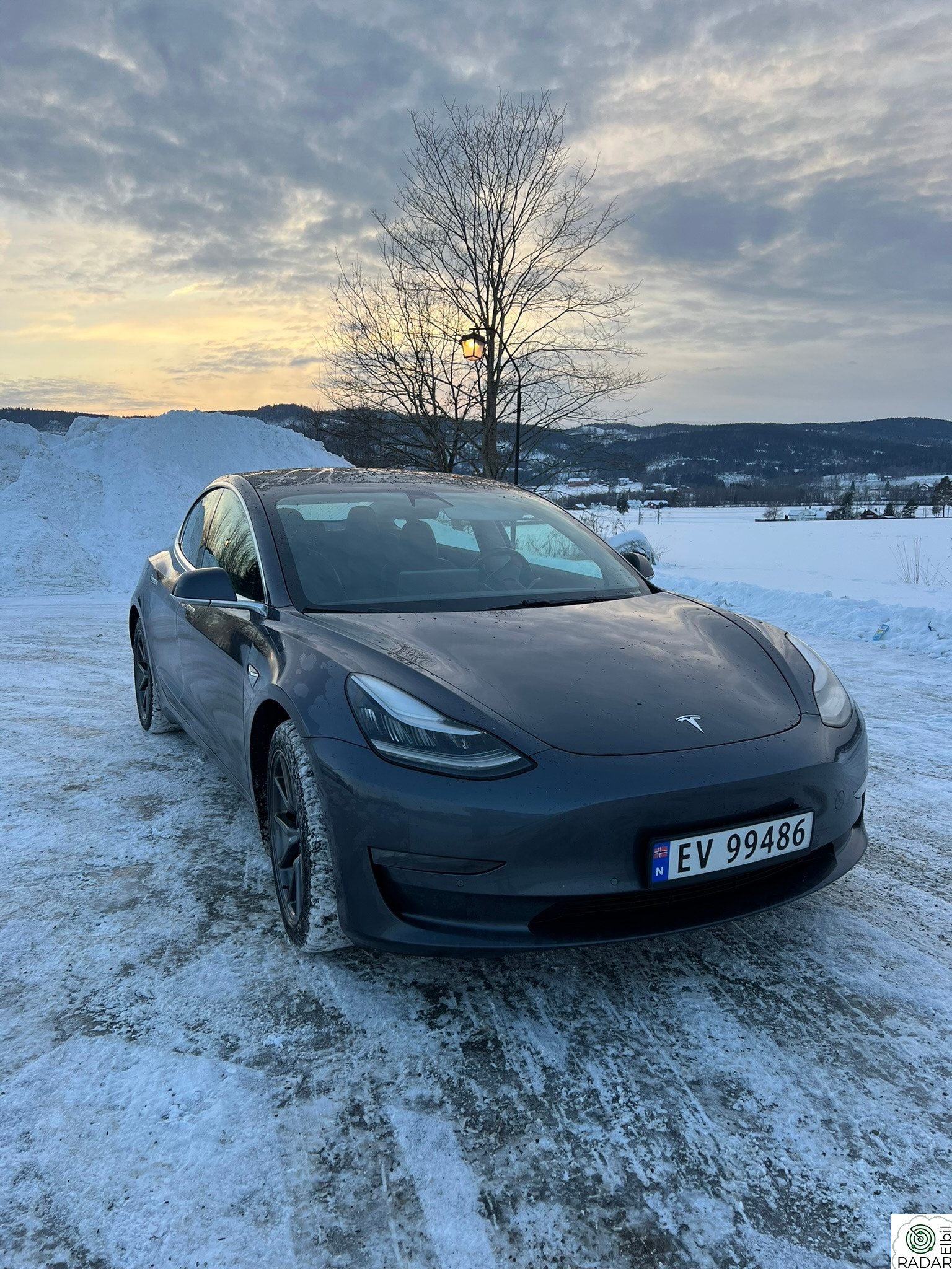TESLA Model 3 Long Range AWD