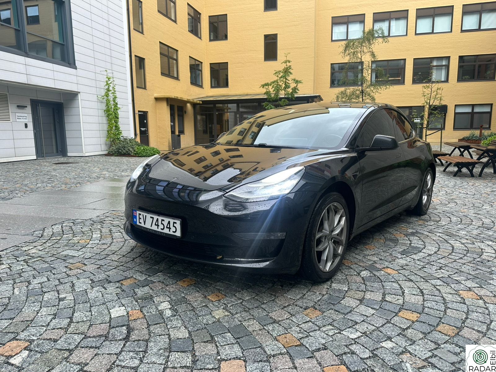 TESLA Model 3 Long Range AWD