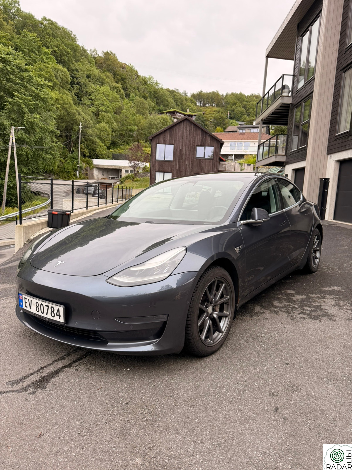 TESLA Model 3 Long Range AWD