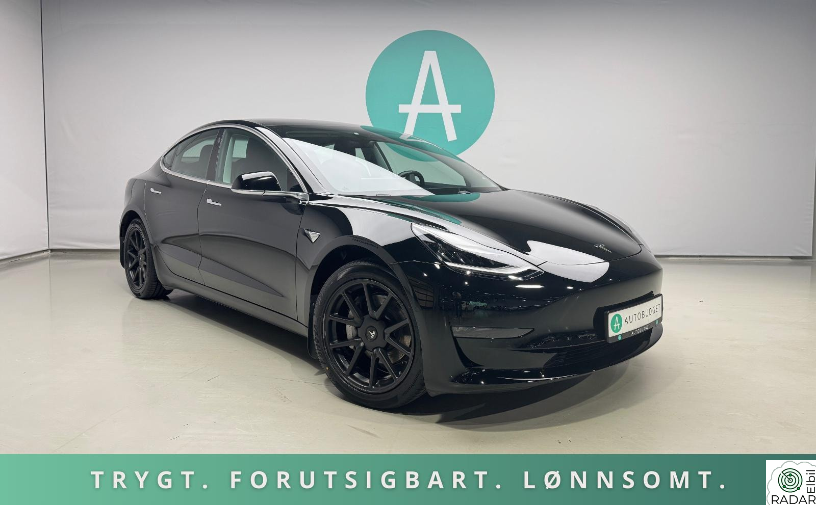 TESLA Model 3 AWD Long Range / Krok / Autopilot / Premium / Panorama