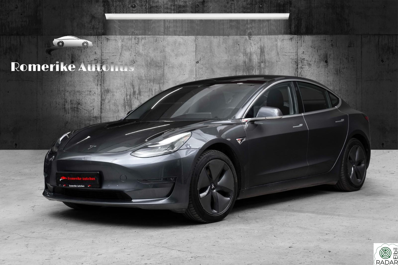 TESLA Model 3 BASE PERFORMANCE AWD // TrackMode, PremiumLyd, Krok+++
