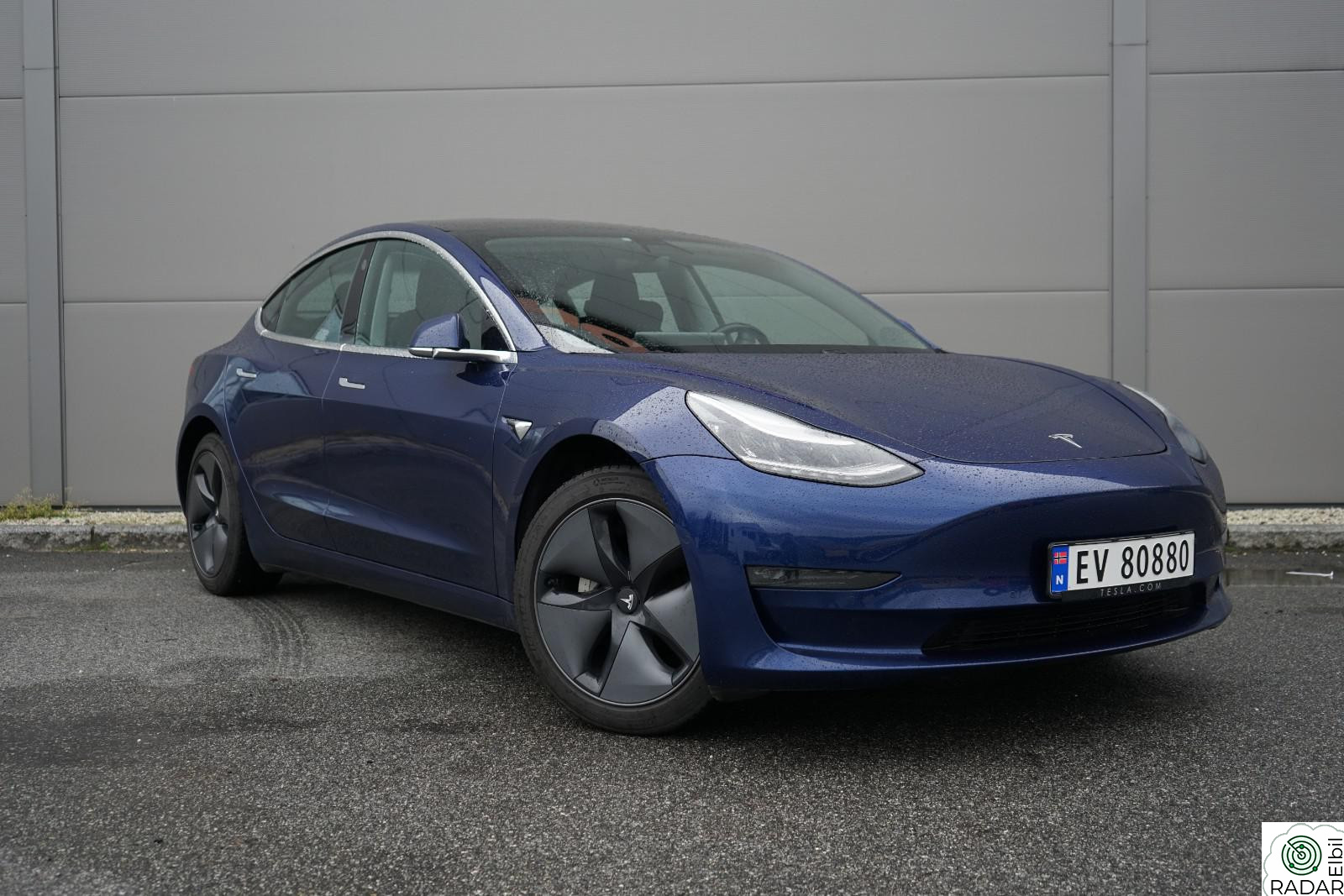 TESLA Model 3 Long Range AWD, Premium, Autopilot, Skinn, Krok, Pano