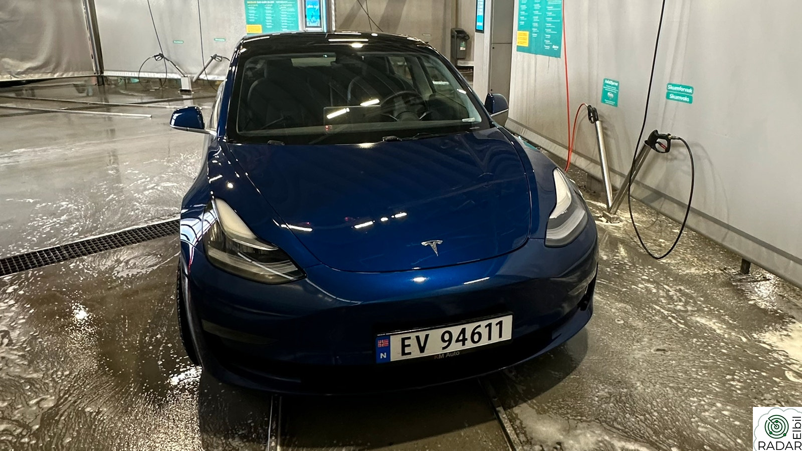 TESLA Model 3 LR-AWD-HENGERKROK-NYE VINTERDEKK