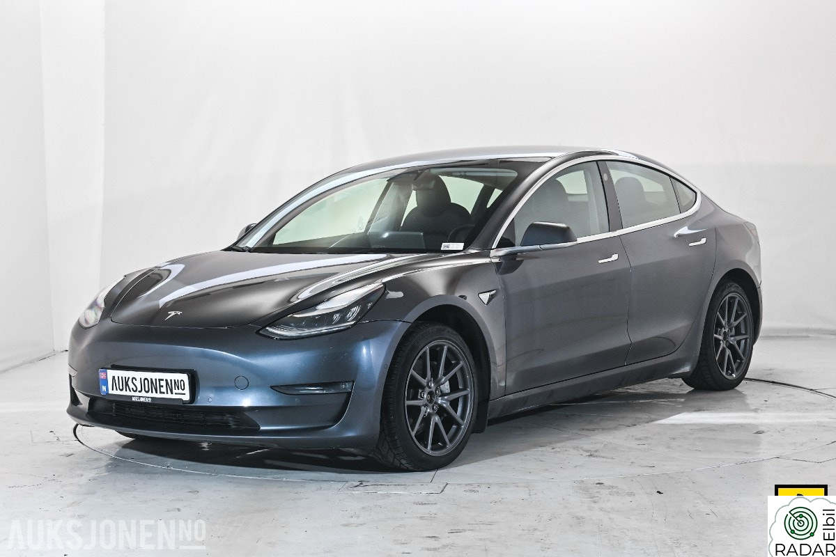 TESLA Model 3 LRDM AWD HENGERFESTE PANORAMA PREMIUM LYD & INTERIØR