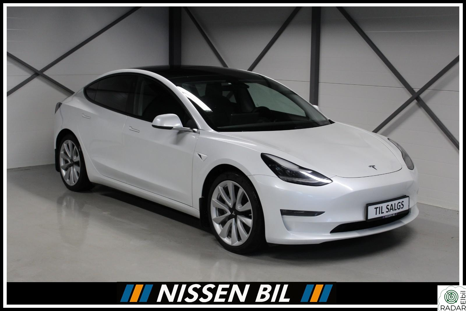 TESLA Model 3 LONG RANGE DUAL MOTOR H.FESTE/PREMIUM LYD/EU 01.28+++