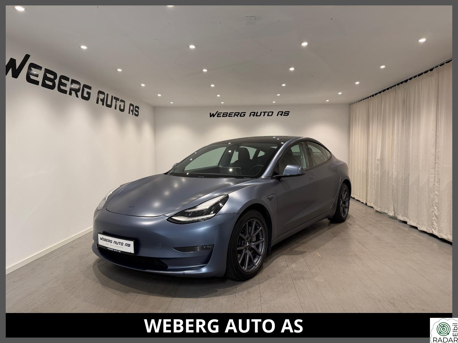 TESLA Model 3 LONGRANGE/560(WLTP)/AWD/Navi/R.kamera/Pano/AP/Memory