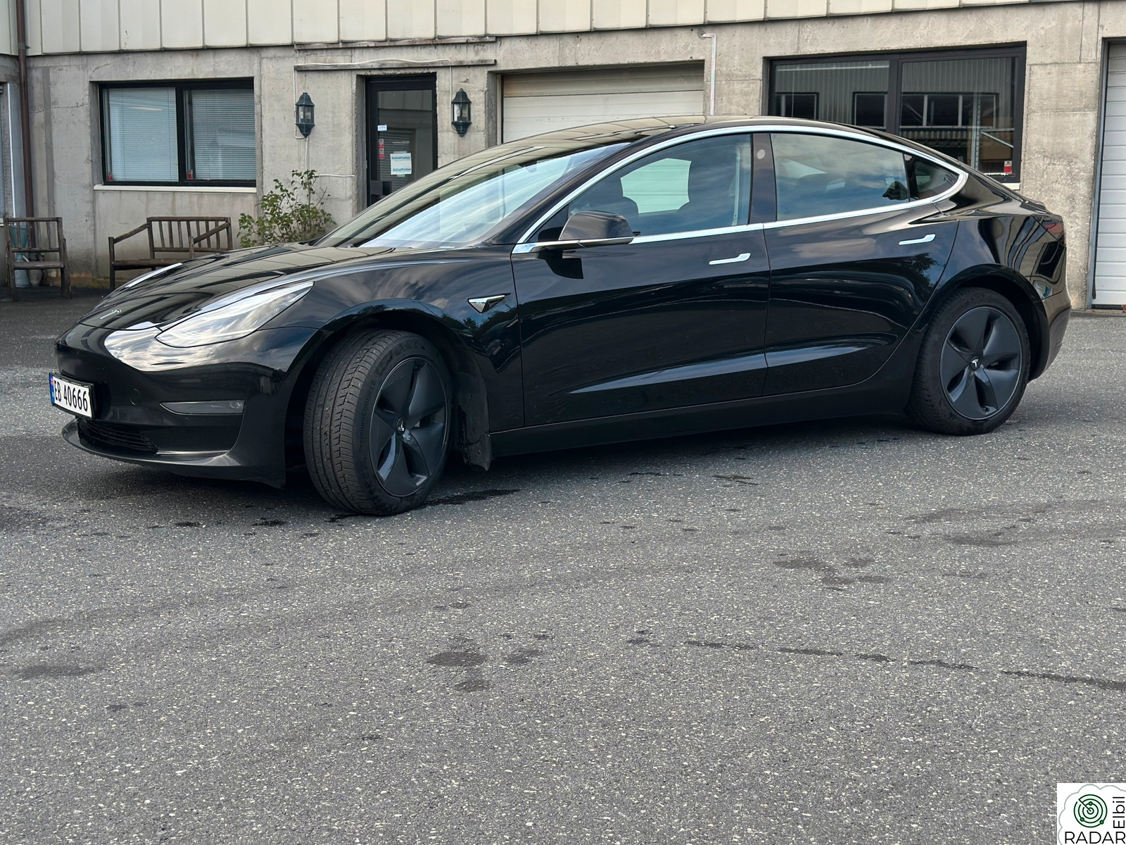 TESLA Model 3 Long Range AWD