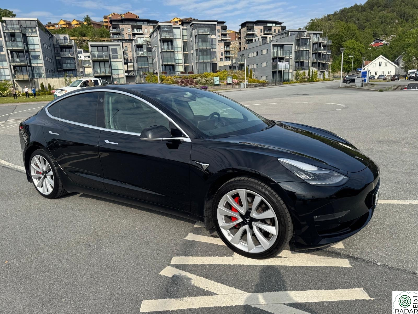 TESLA Model 3 Long Range AWD
