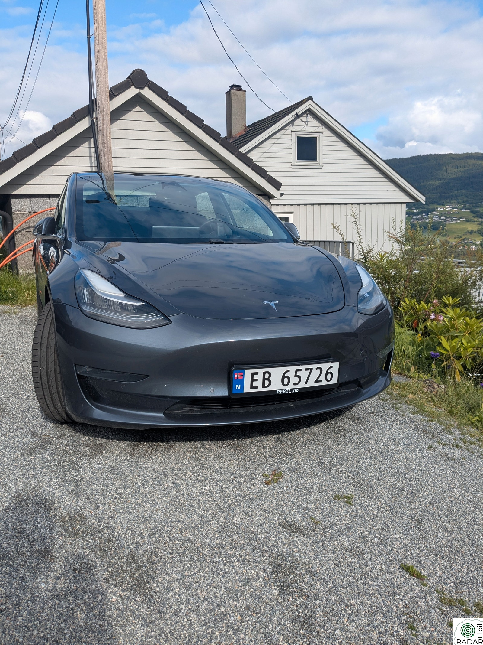 TESLA Model 3 Long Range AWD