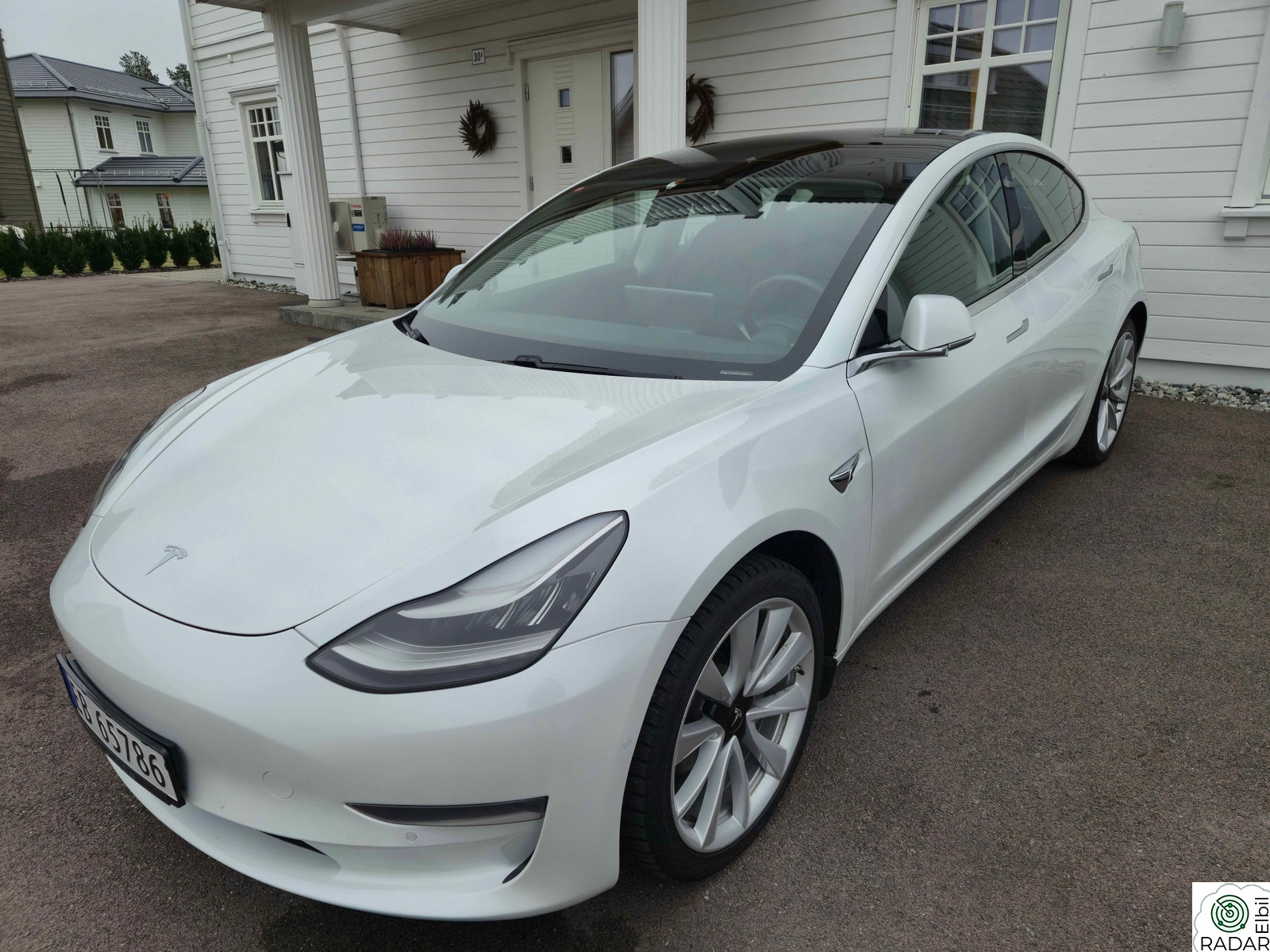 TESLA Model 3 Long Range AWD