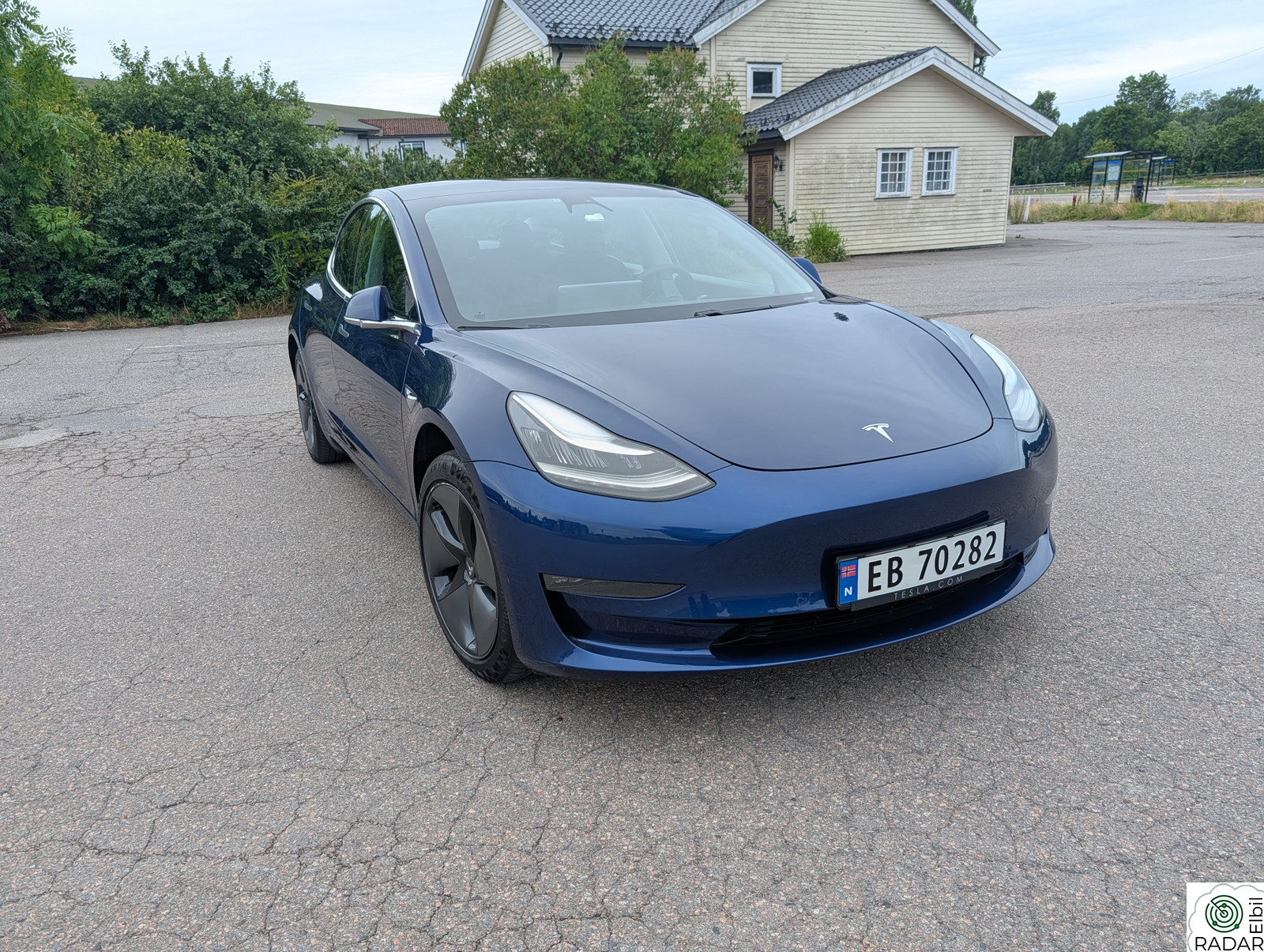 TESLA Model 3 Long Range AWD