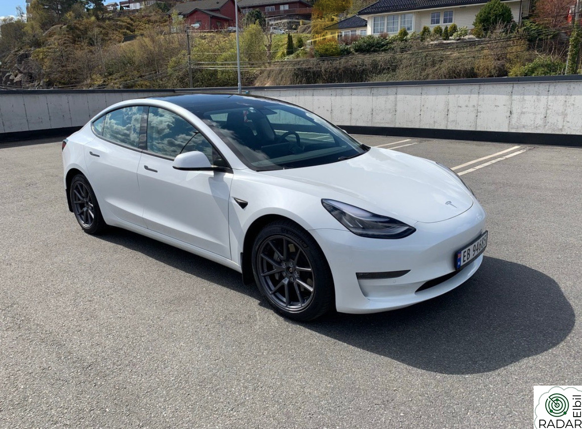 TESLA Model 3 Long Range AWD