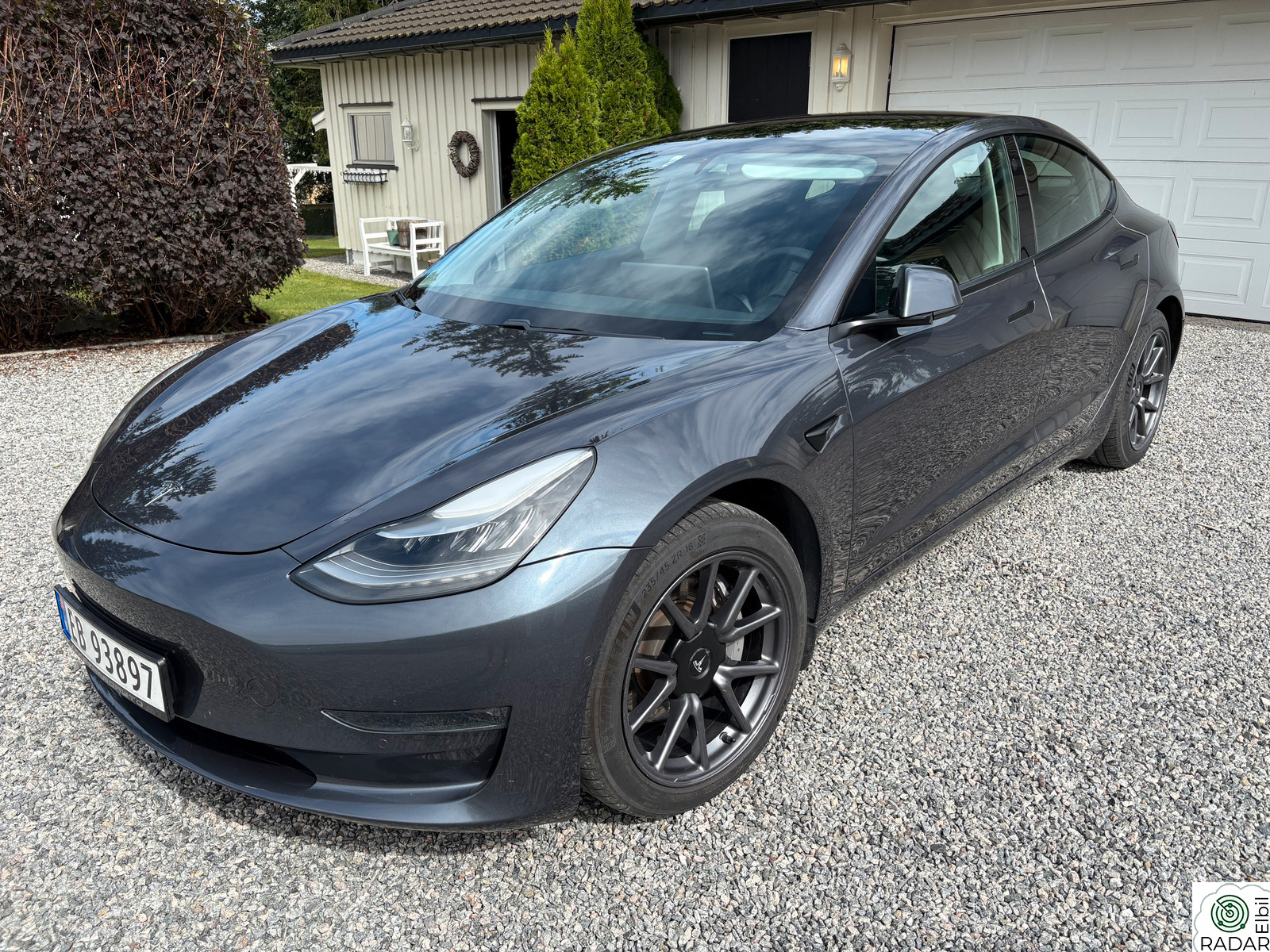 TESLA Model 3 Long Range AWD