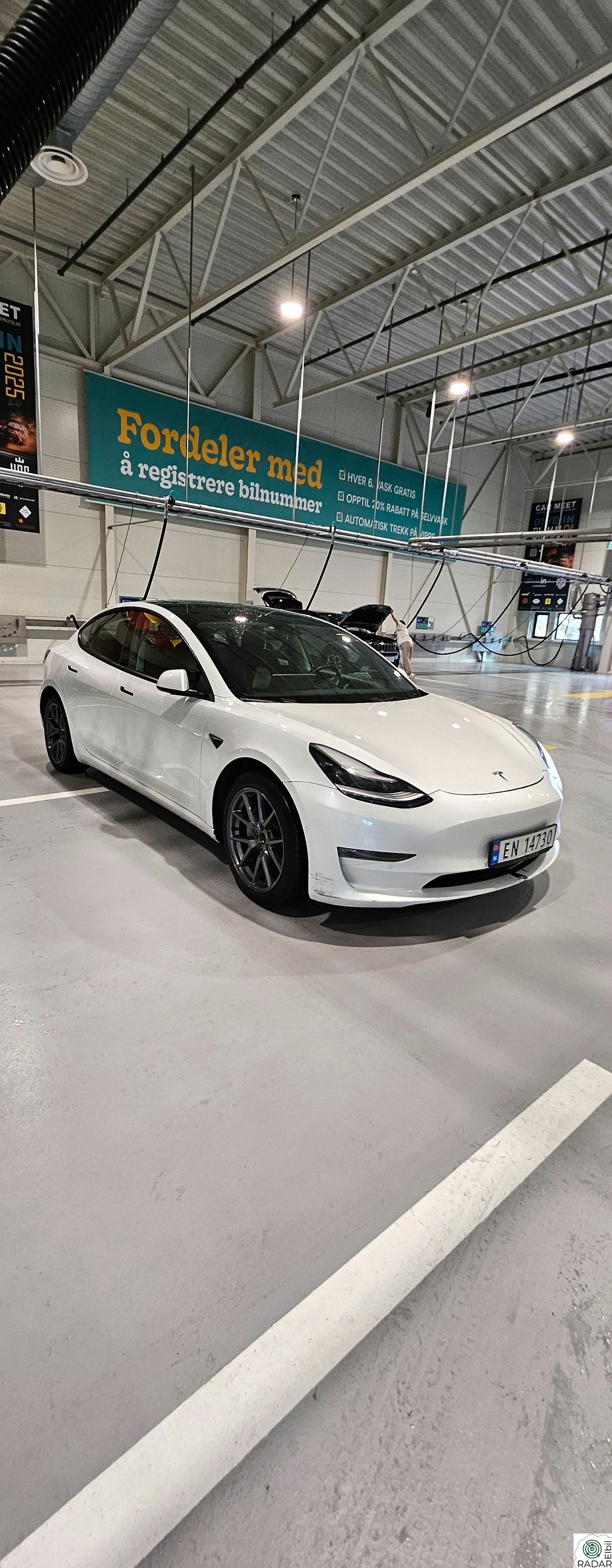 TESLA Model 3 Long Range AWD