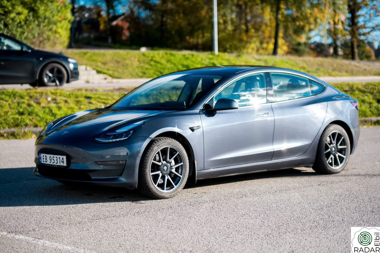 TESLA Model 3 Long Range AWD
