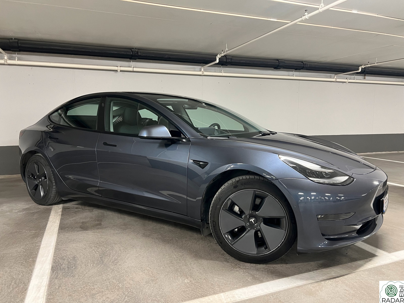 TESLA Model 3 Long Range AWD/HENGERFESTE/FACELIFT