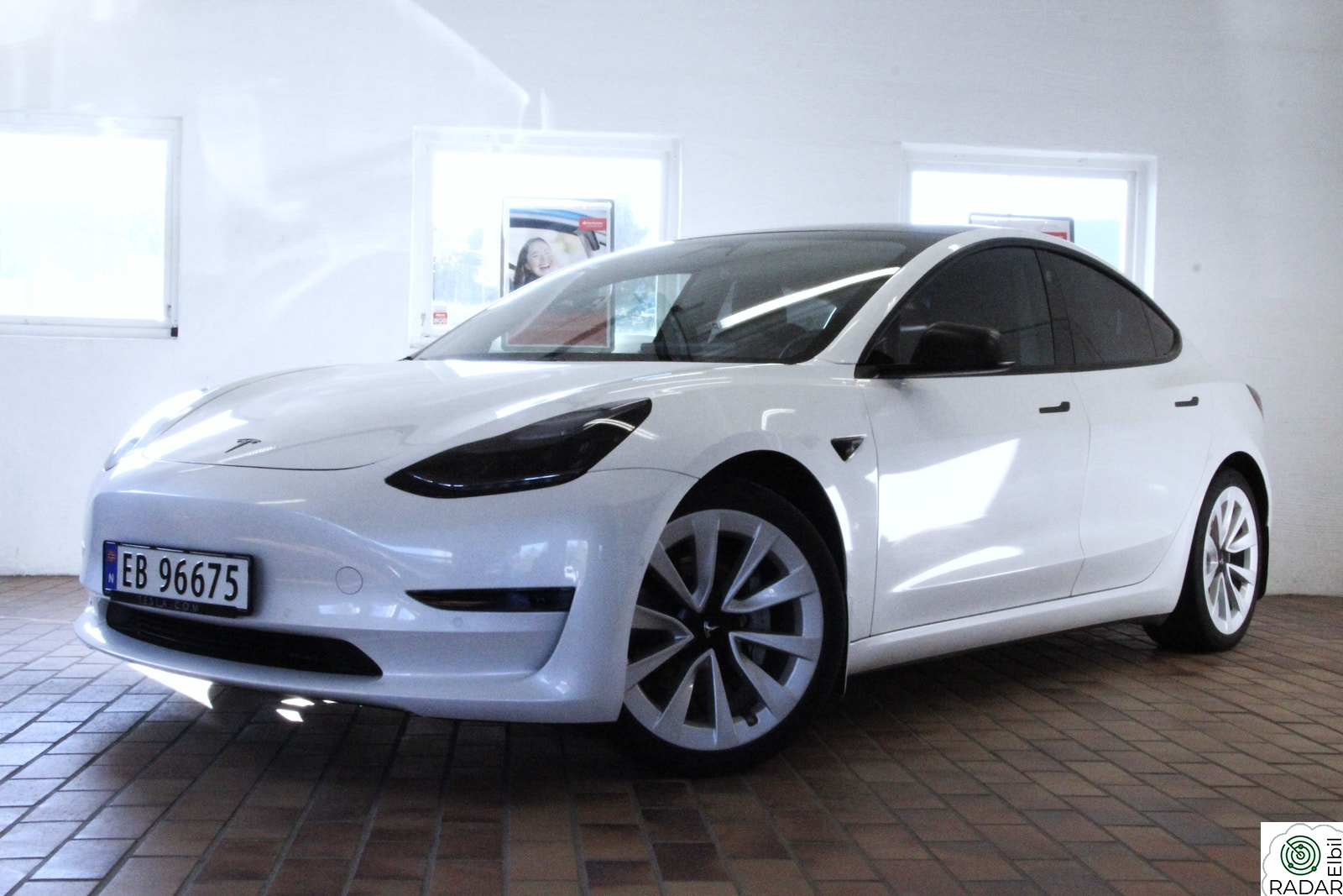 TESLA Model 3 FACELIFT LONG RANGE AWD AP PREM+KROK+VARMEPUMPE+SOTING
