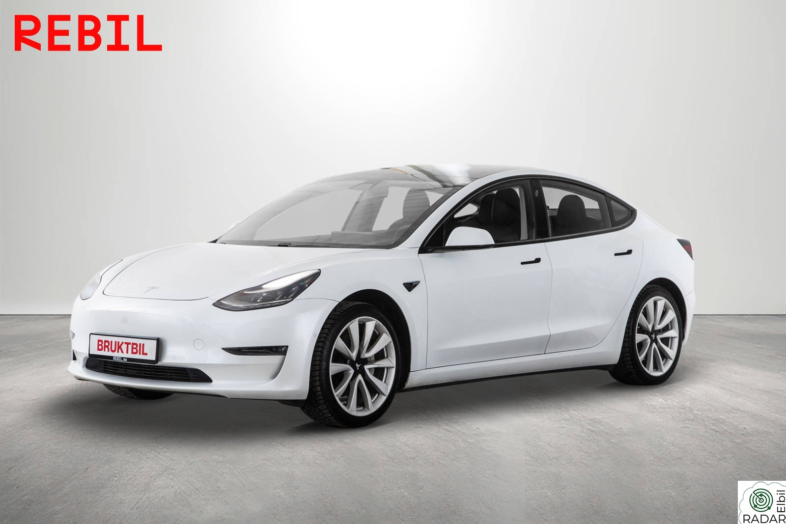 TESLA Model 3 Long Range (580km) Skinn/Pano/AP/MCU2/V.Pumpe/R.Kam/AWD