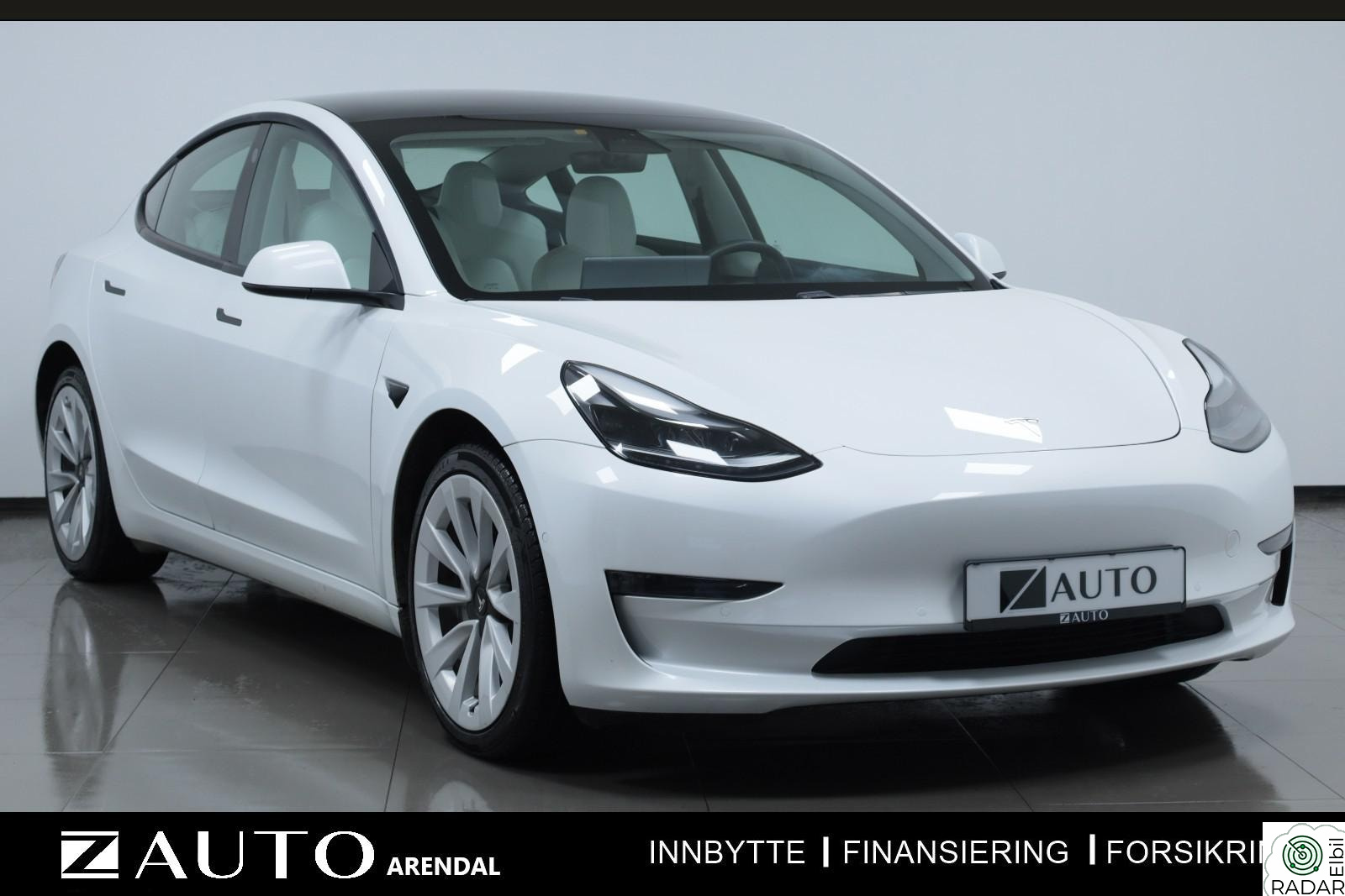 TESLA Model 3 LONG RANGE AWD/PANO/V-PUMPE/KROK/AP/PREMIUM/19" SPORT