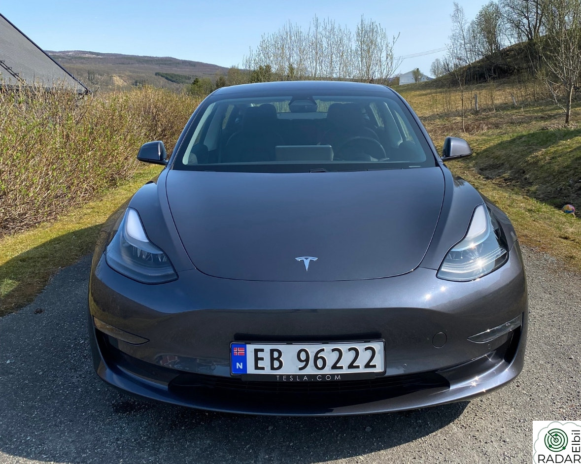 TESLA Model 3 Long Range AWD. 8 NYE DEKK, nylig Tesla Service!!!