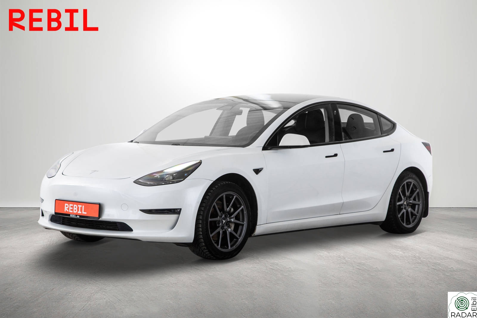 TESLA Model 3 580Km/LR/AWD/Pano/Skinn/Navi/MCU2/R.kam/S+V Dekk