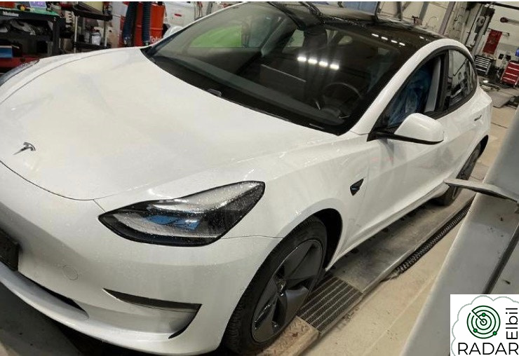 TESLA Model 3 Long Range AWD