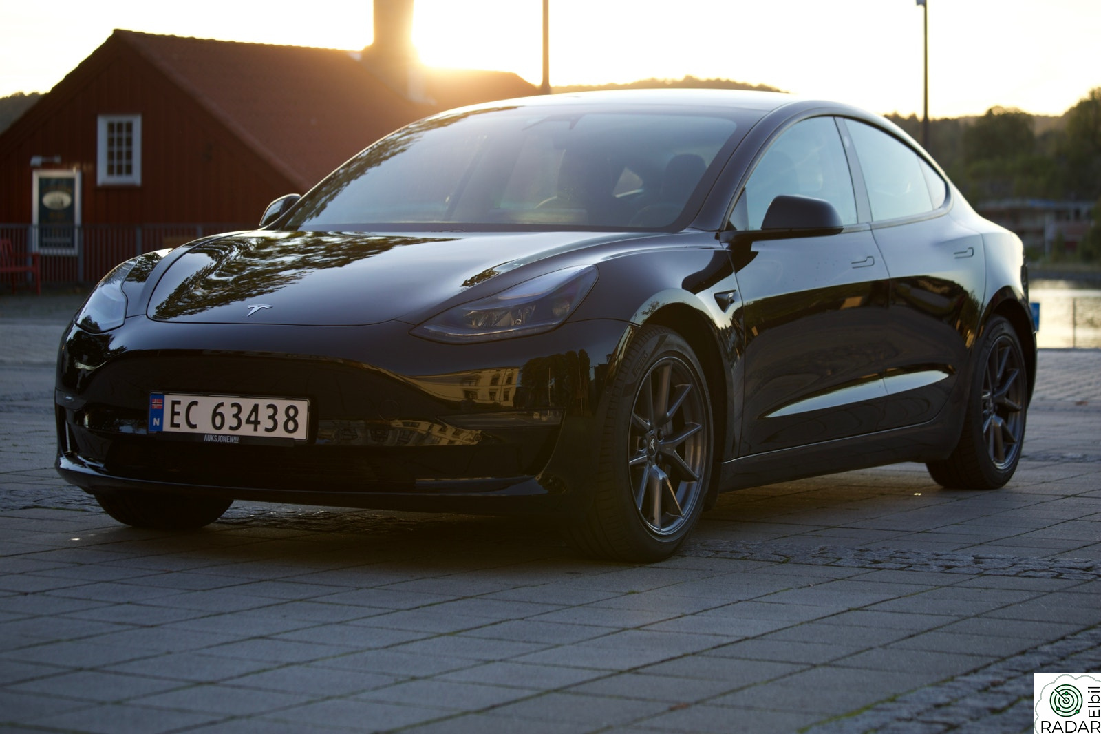 TESLA Model 3 Long Range AWD 614km WLP