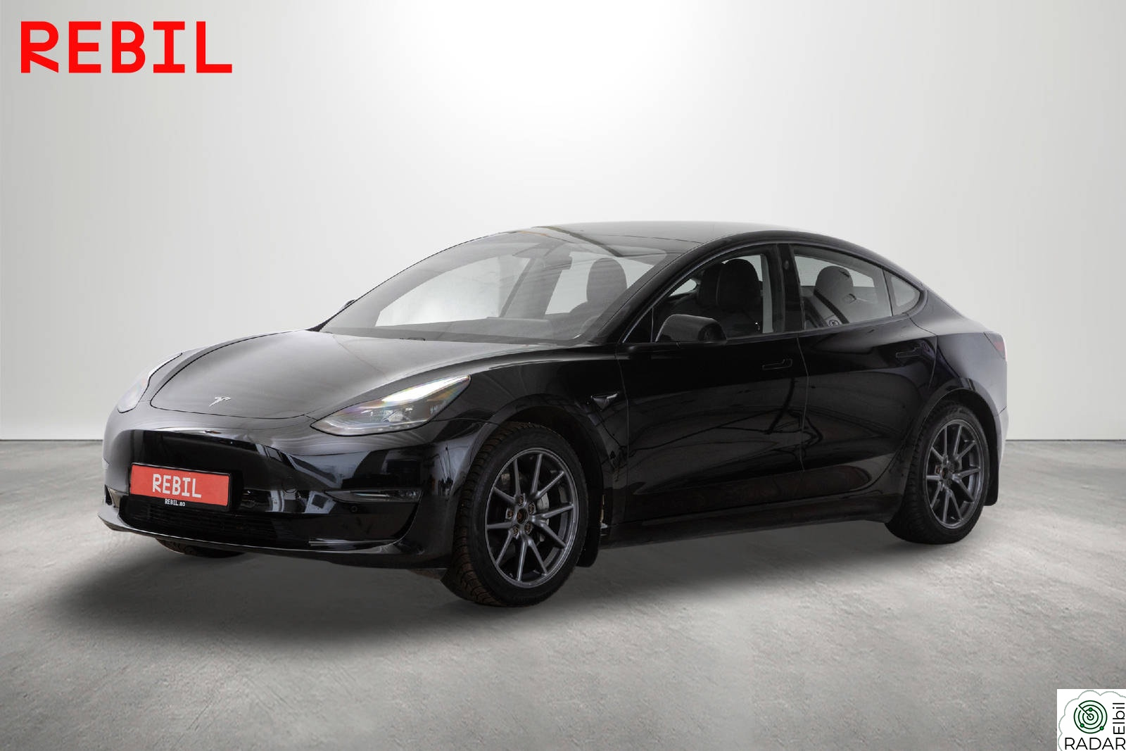 TESLA Model 3 614km Long Range /Autopilot/V.pumpe/R.Kam/MCU2/AWD