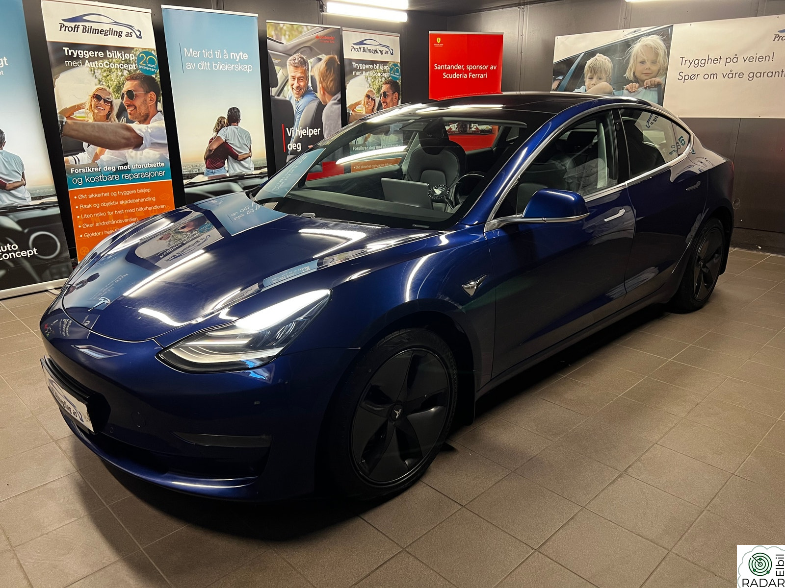 TESLA Model 3 Long Range AWD UTGAVE-SE DETALJER-SE UTSTYR-GARANTI+++