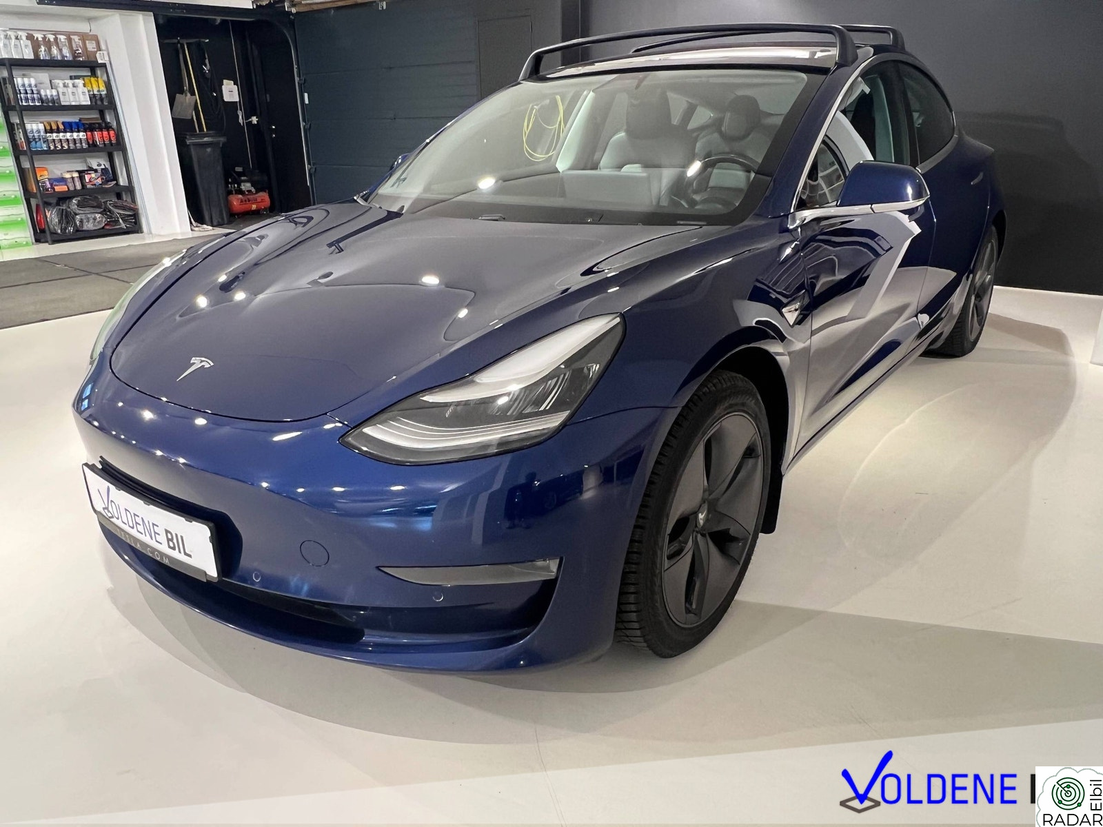 TESLA Model 3 Long Range/Takstativ/560 WLTP/