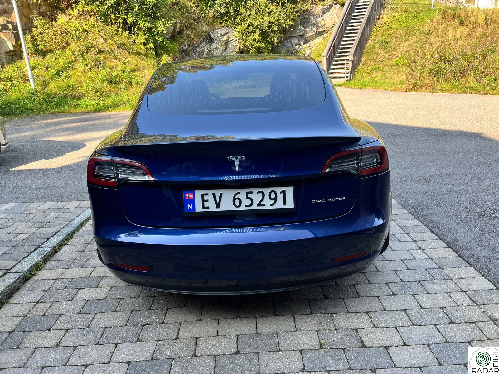 TESLA Model 3 Long Range AWD - Long Range