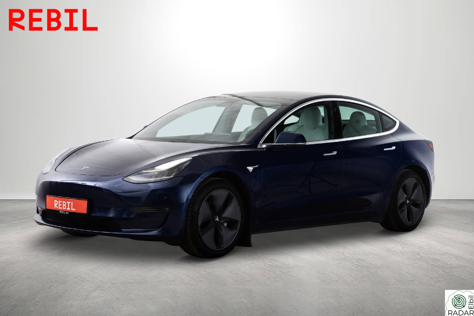 TESLA Model 3 560km(WLTP)/LR/AWD/MCU2/Navi/R.kamera/Pano/AP/Memory